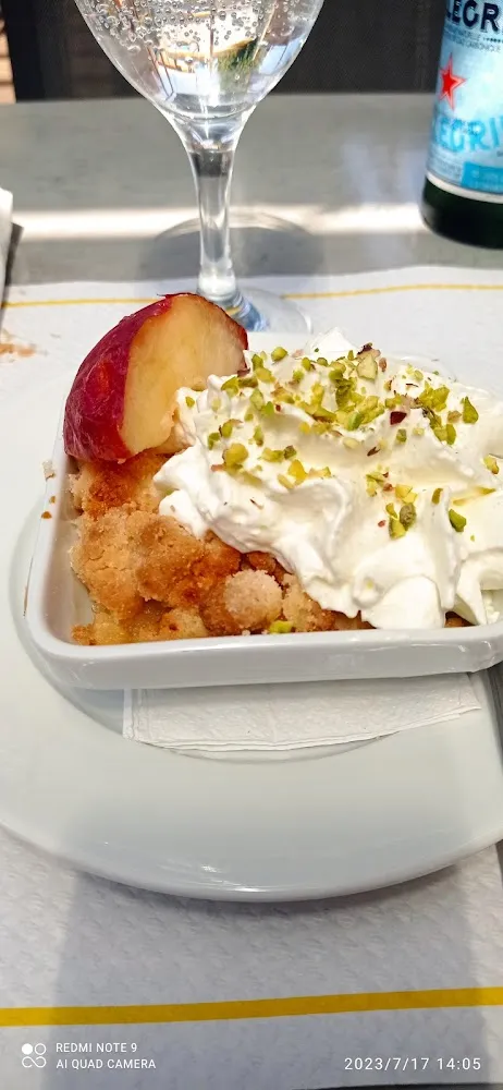 Crumble À la Pêche